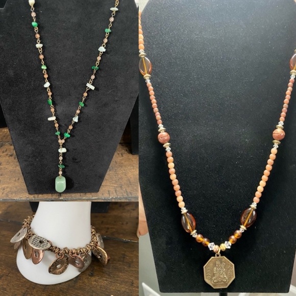 5️⃣0️⃣% OFF  BUNDLE 61 PIECES OF JEWELRY - Picture 3 of 15